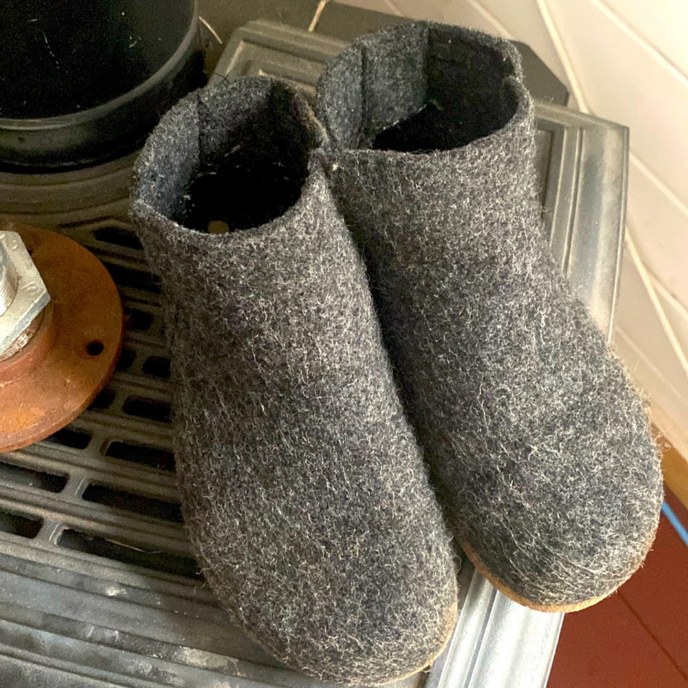 Taos Wool booties size 38